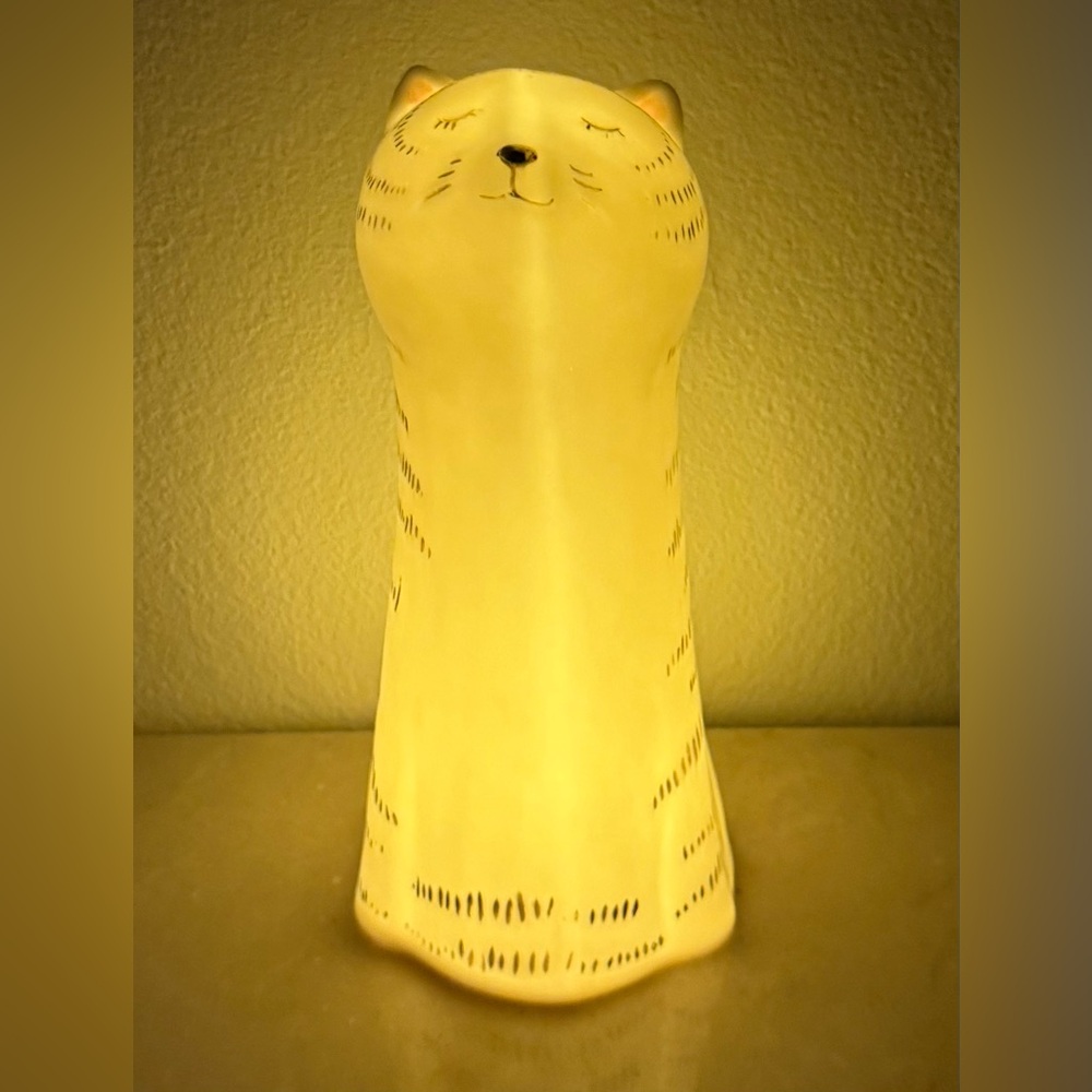 Black & White stripped cat night light. 10” H battery operated. - Picture 4 of 16